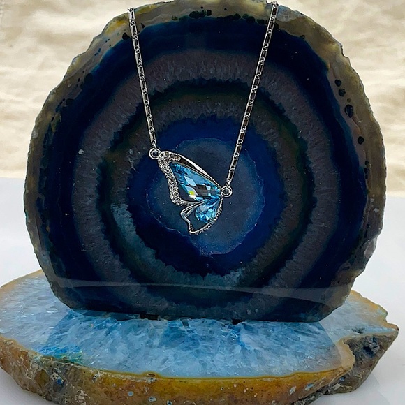 Jeulia 18” Sterling Silver Blue Topaz Butterfly Necklace. - Picture 5 of 6